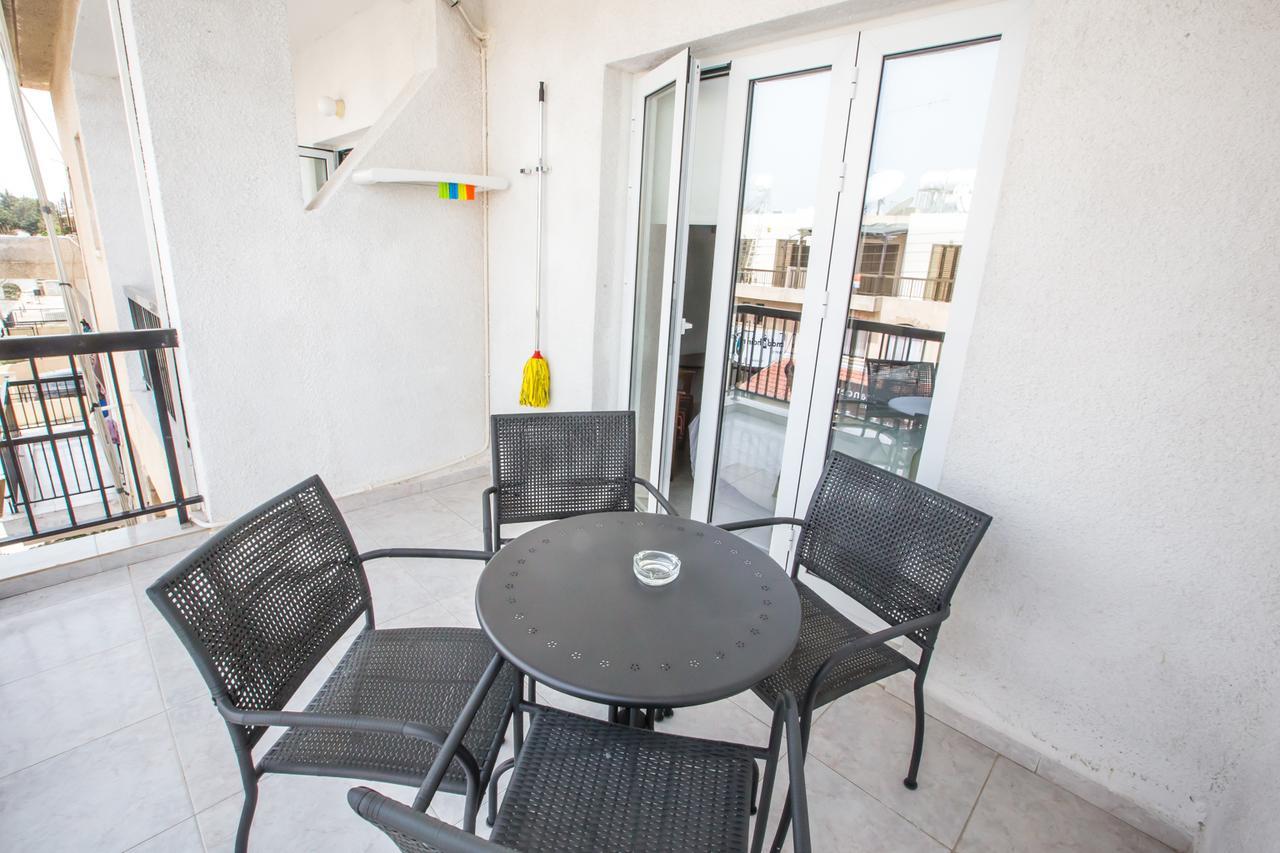 Panmari Apartment Paphos Exterior photo